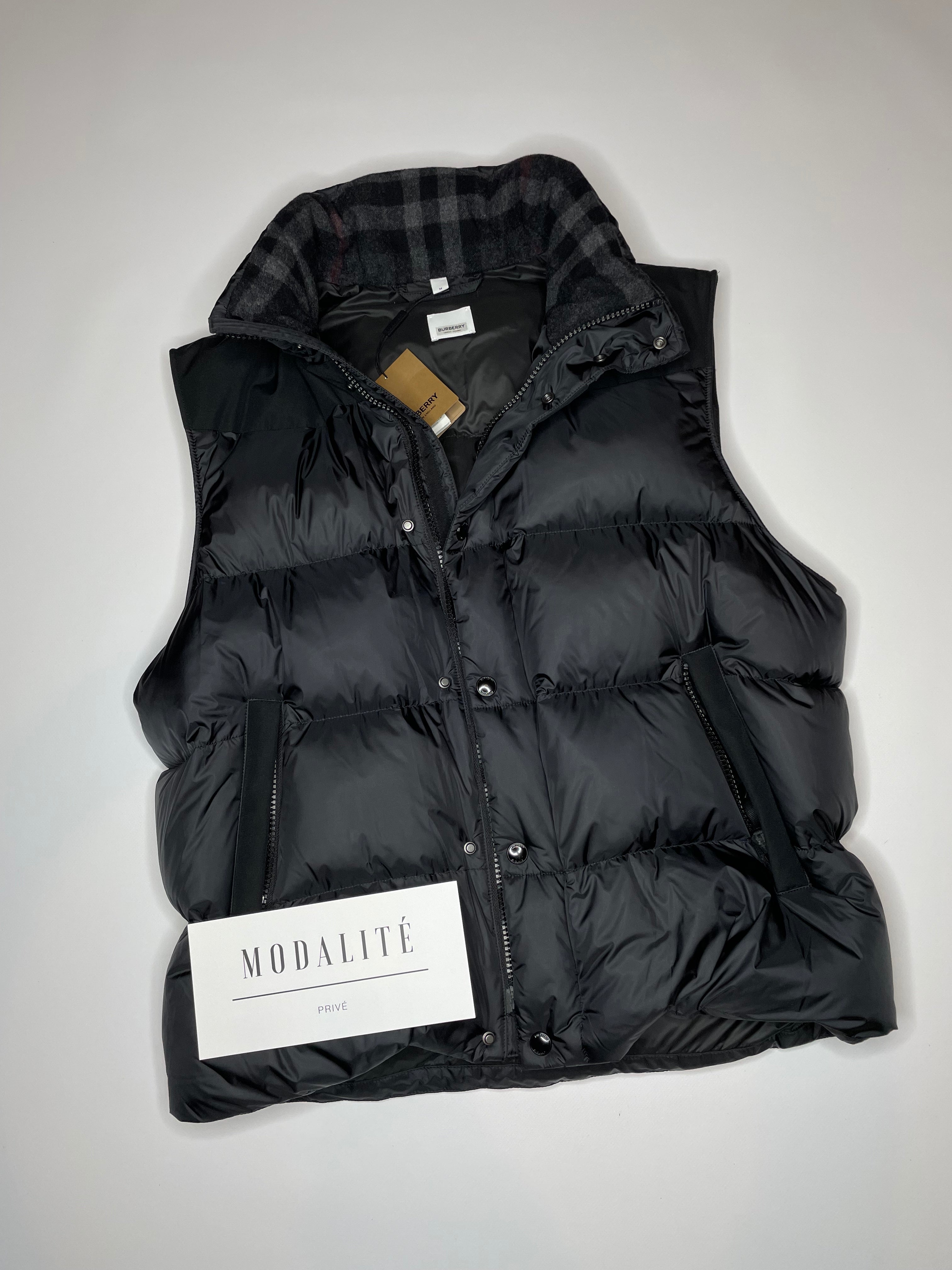 Burberry Detachable Sleeve Puffer jacket